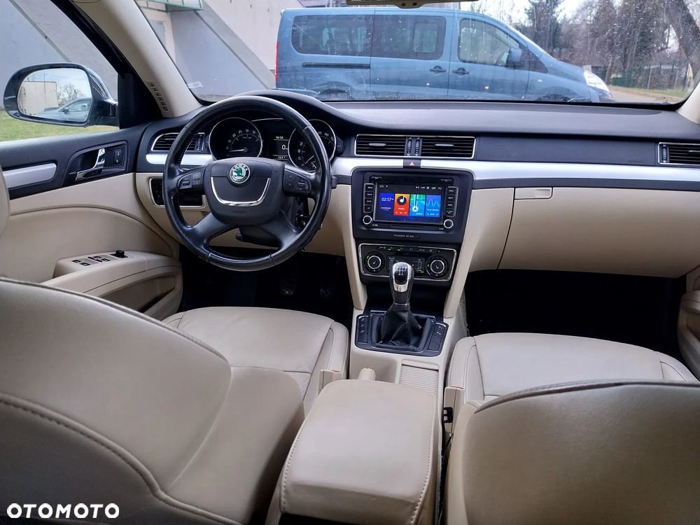 Skoda Superb 1.6 TDI Exclusive - 5