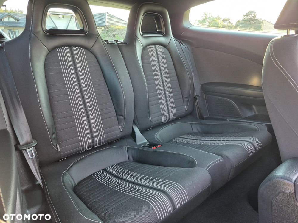 Volkswagen Scirocco 1.4 TSI BlueMotion Technology Million - 34