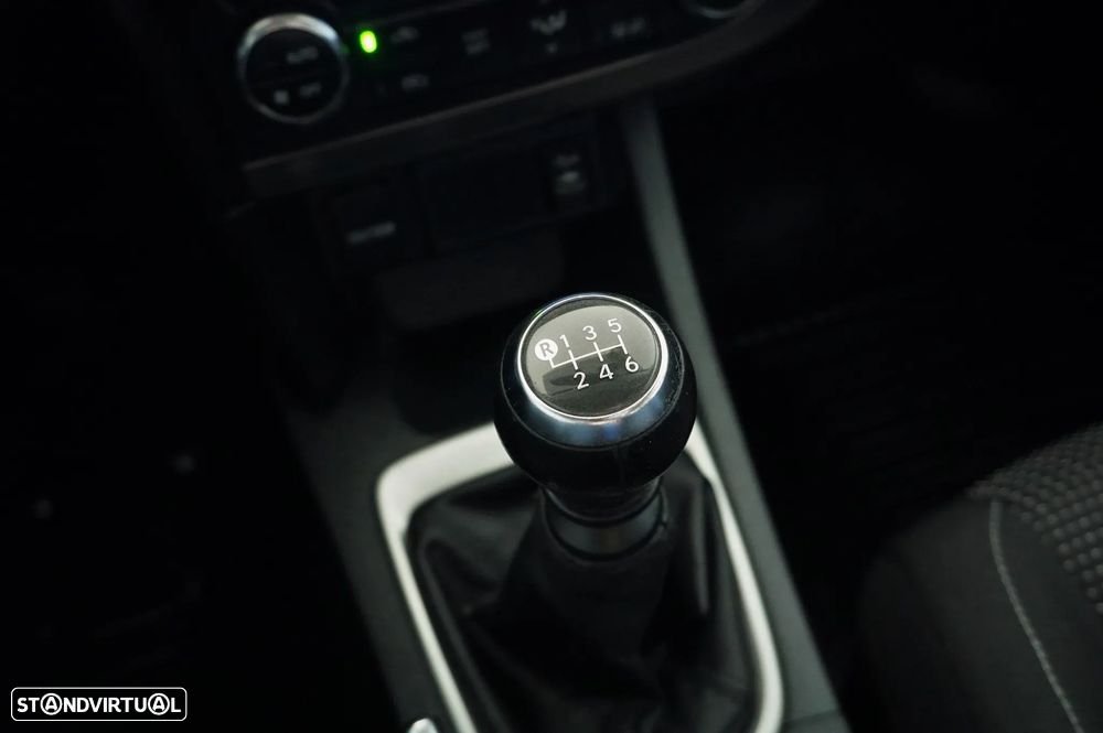 Toyota Auris Touring Sports 1.4 D-4D Life - 18