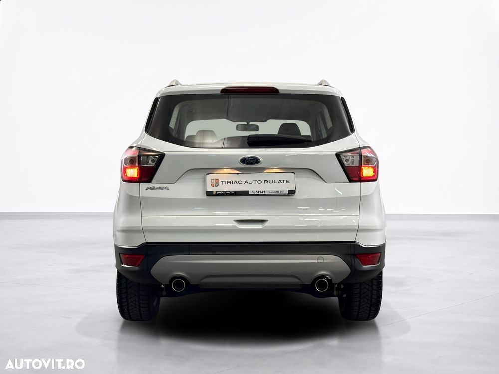 Ford Kuga - 5