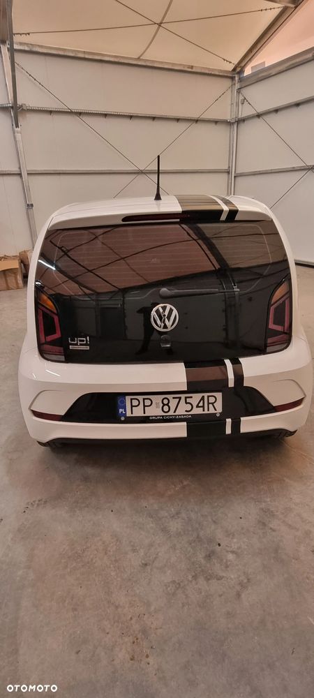 Volkswagen up! - 9