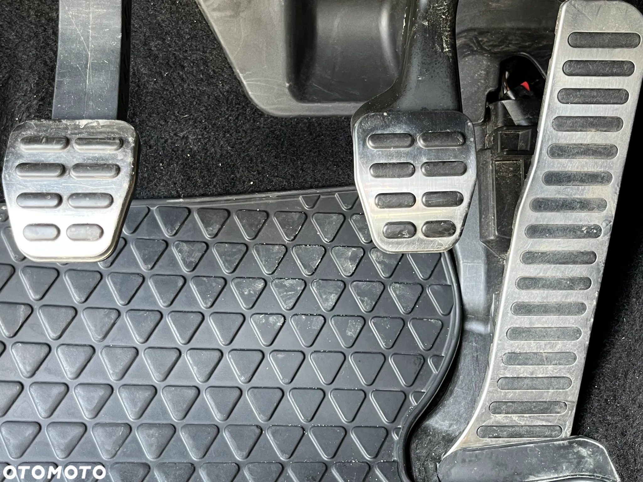Skoda Octavia Combi 2.0 TDI CR DPF RS - 20