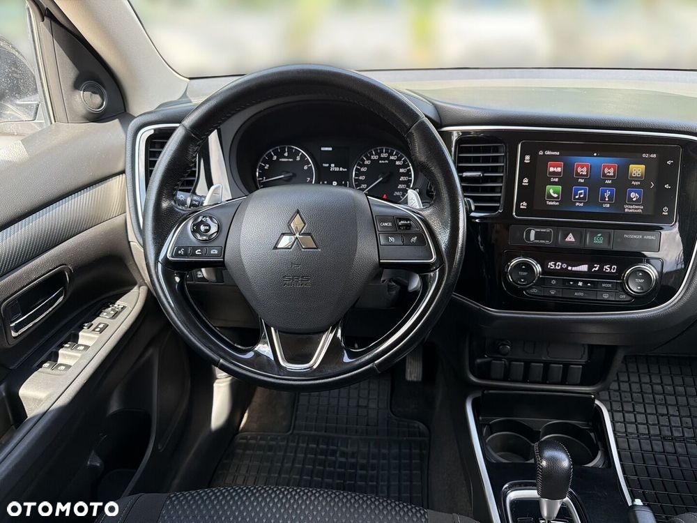 Mitsubishi Outlander 2.0 Intense 4WD CVT - 12