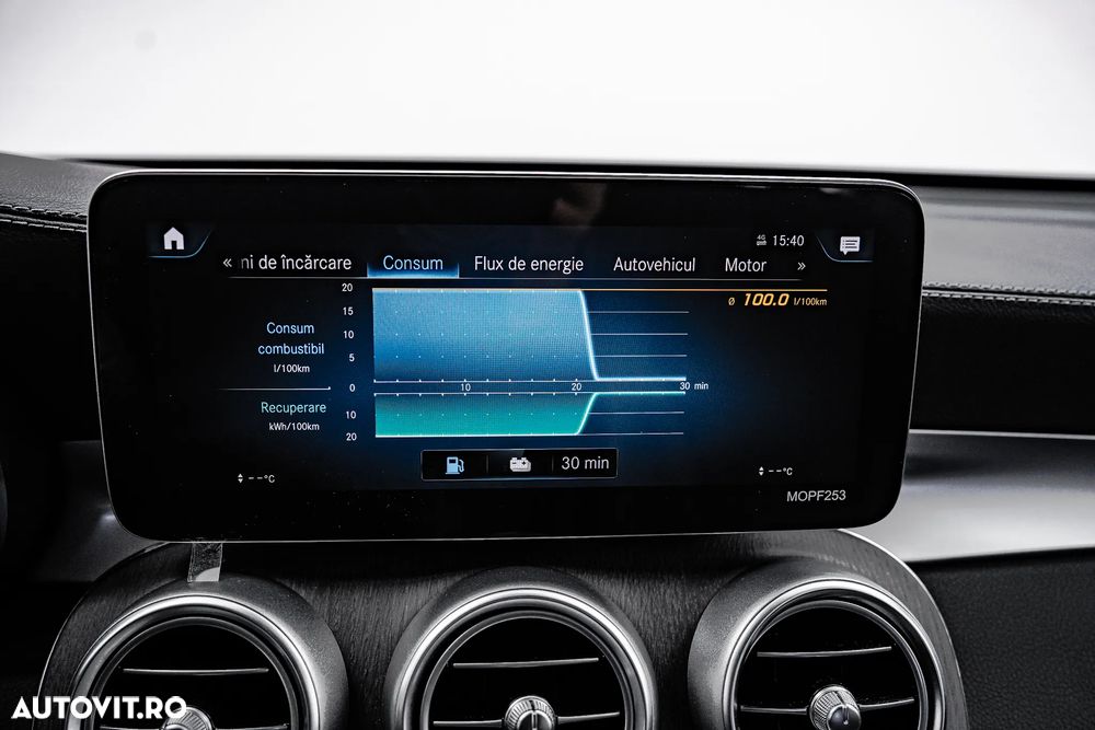 Mercedes-Benz GLC 300 de 4Matic 9G-TRONIC AMG Line - 36