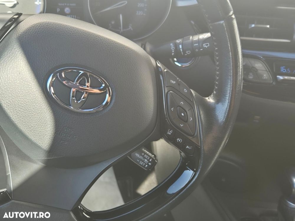 Toyota C-HR 1.8 HSD 122 CP 4x2 CVT Core - 16