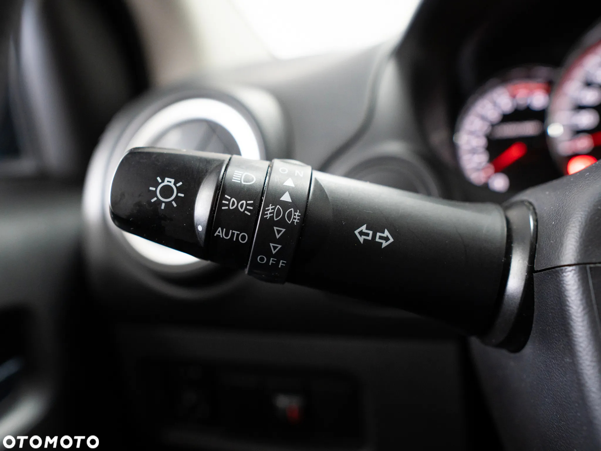 Mitsubishi Space Star 1.2 Intense CVT - 22