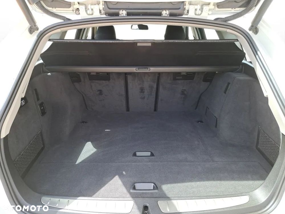 BMW Seria 3 318i GPF Advantage - 28