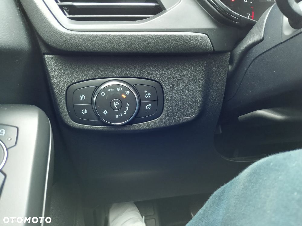 Ford Focus 1.0 EcoBoost Hybrid ST-LINE - 20