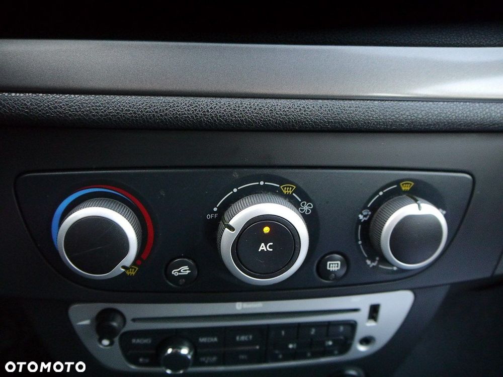 Renault Megane 1.6 16V 100 TomTom Edition - 21