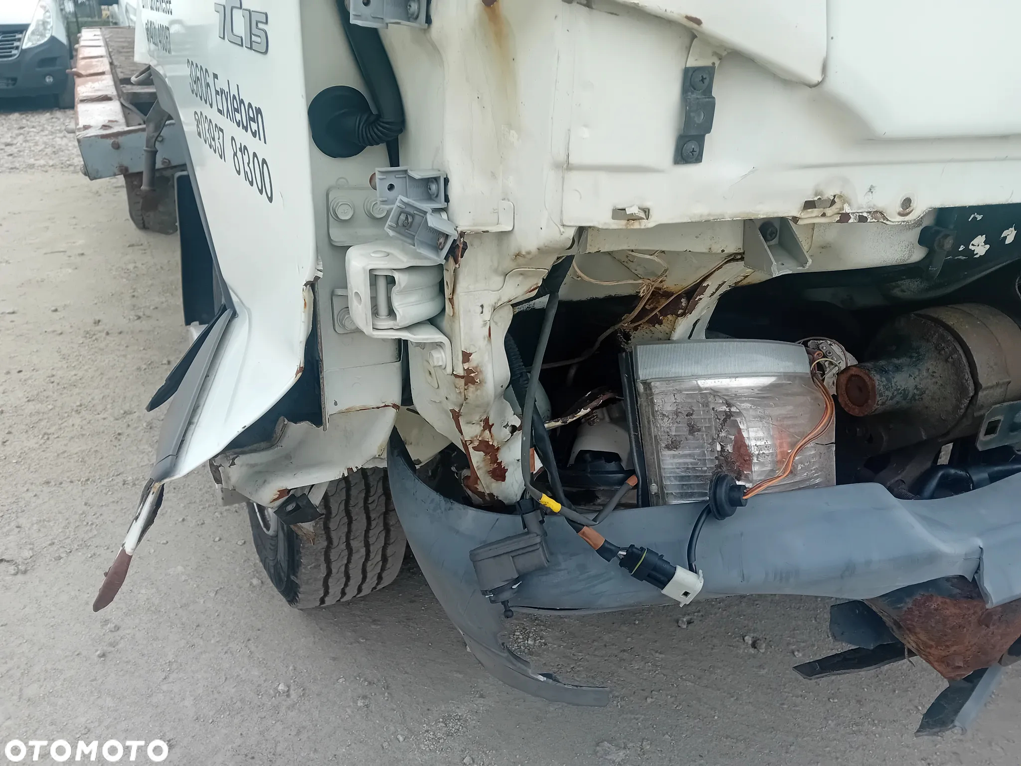 Mitsubishi Canter - 4