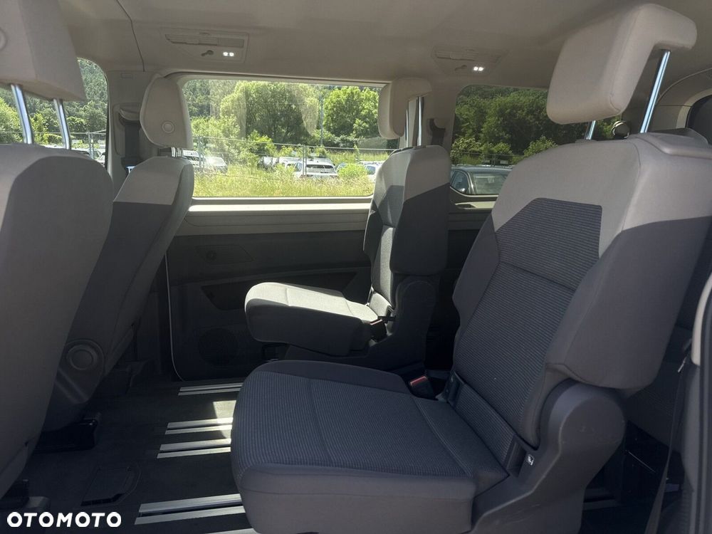 Volkswagen Multivan - 29