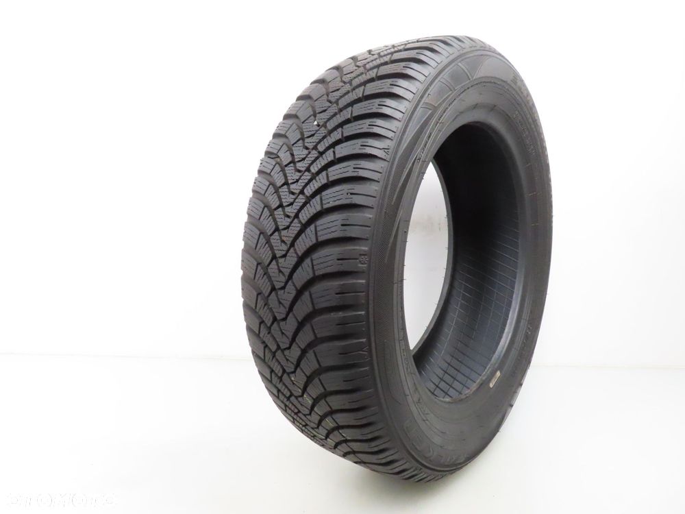195/60R16 OPONA ZIMOWA Falken Eurowinter HS01 89H - 1