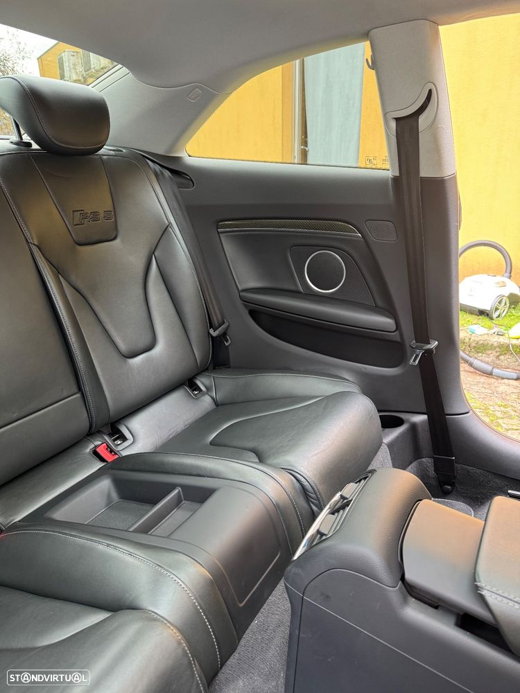 Audi RS5 4.2 FSi quattro S tronic - 43