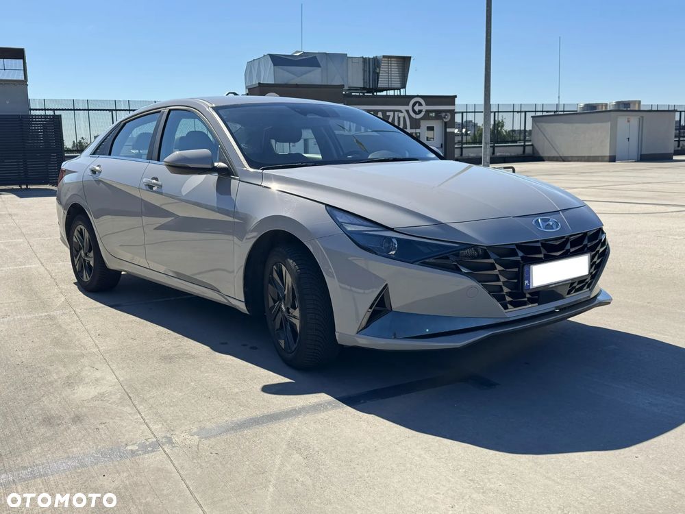 Hyundai Elantra 1.6 Smart CVT - 10