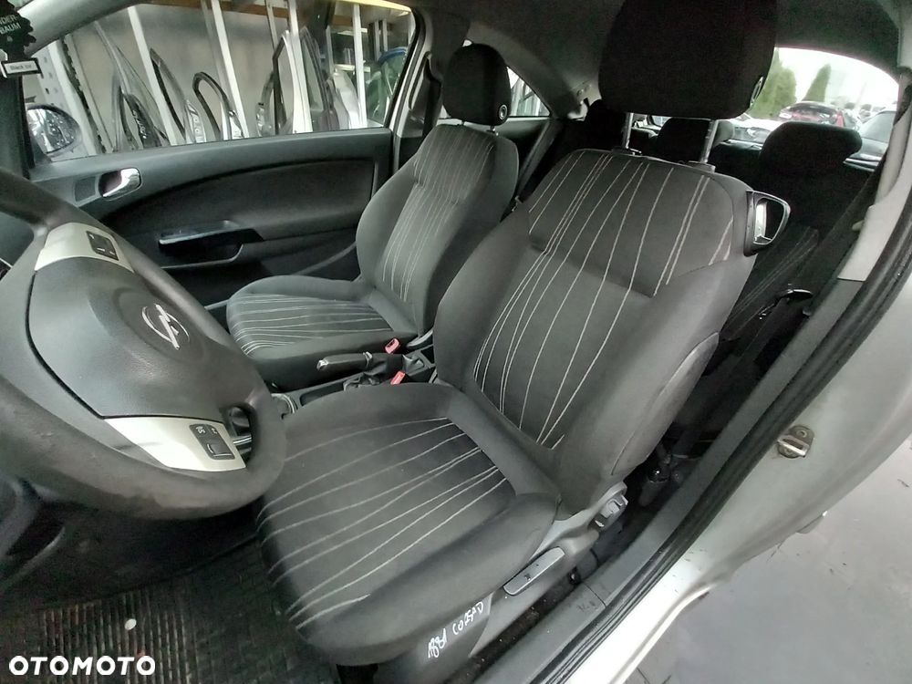 OPEL CORSA D FOTELE KANAPA KOMPLET 3 DRZWI - 1