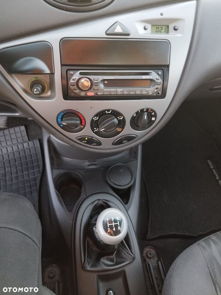Ford Focus - 20