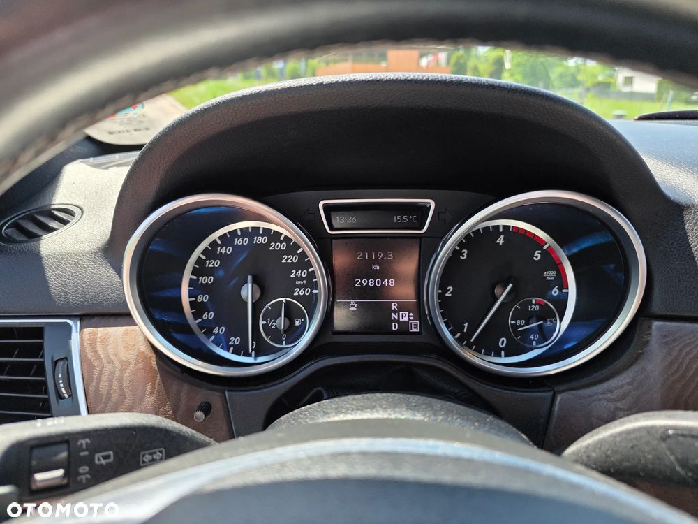 Mercedes-Benz ML - 17