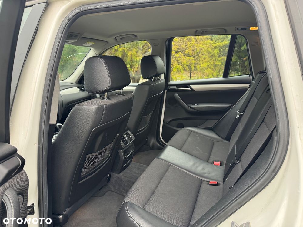 BMW X3 xDrive20d xLine - 11