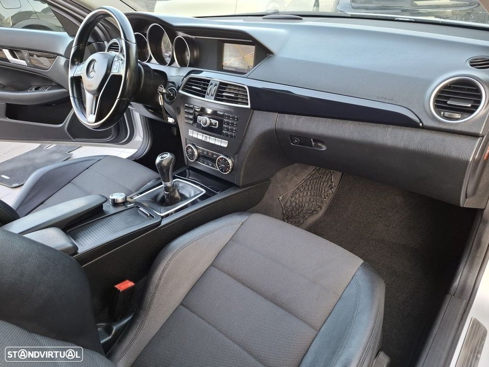 Mercedes-Benz C 220 - 10