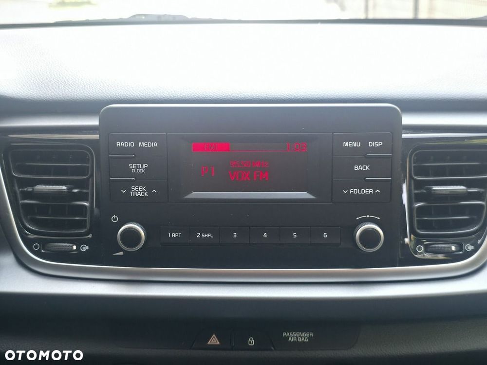 Kia Rio - 14