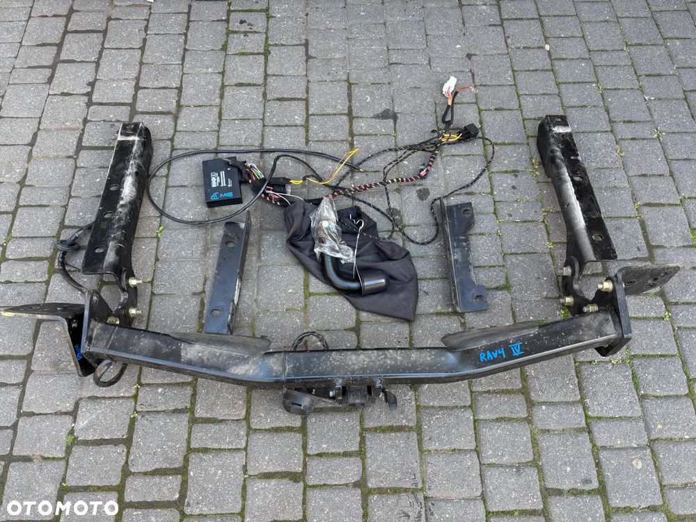 TOYOTA RAV4 RAV 4 IV Lift Hak Holowniczy - 1