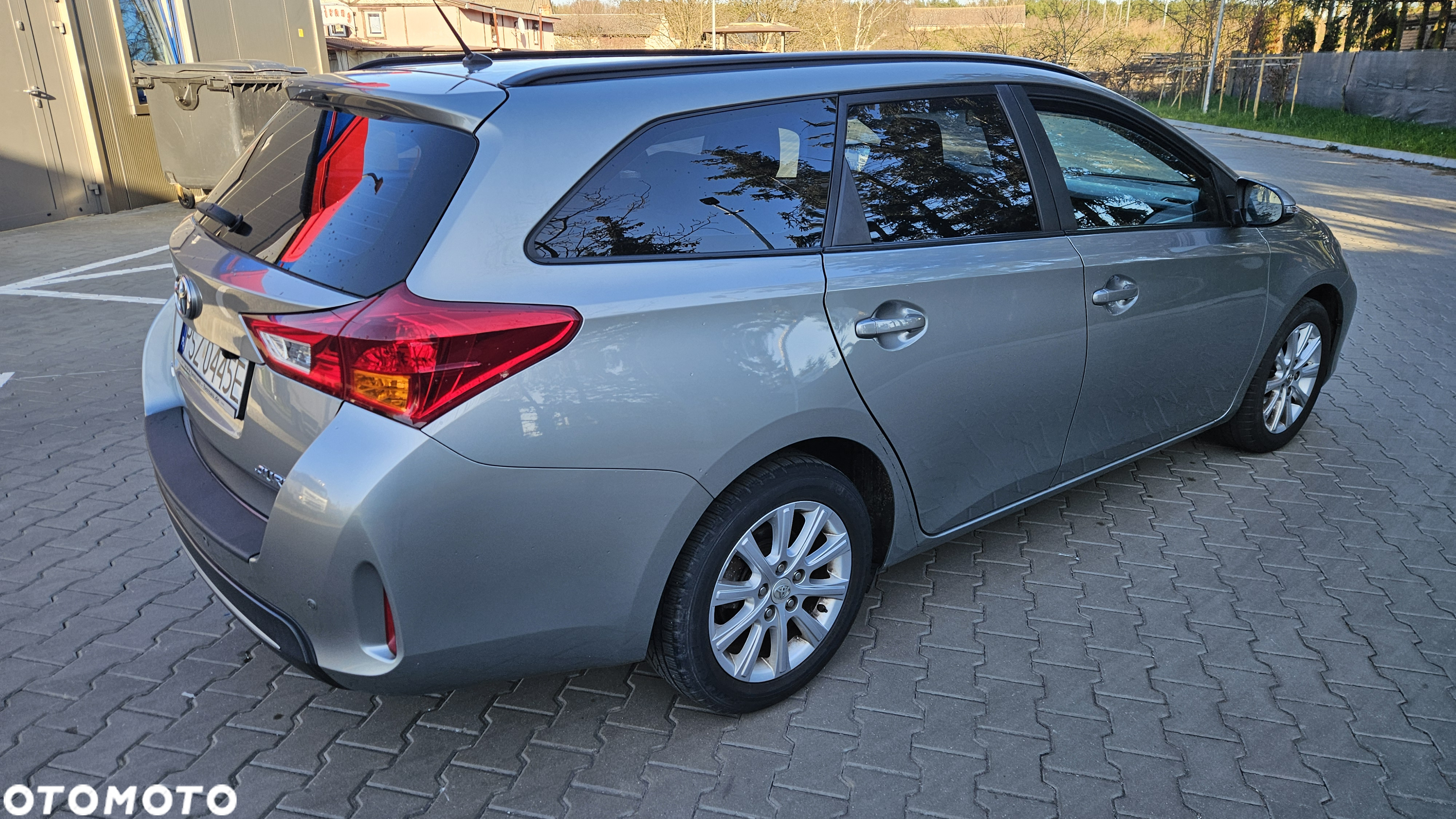 Toyota Auris 1.33 Dual-VVT-i Cool - 3