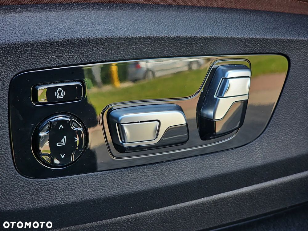 BMW X5 xDrive30d mHEV - 28