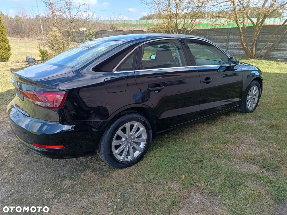 Audi A3 Limousine 1.6 TDI Attraction - 4