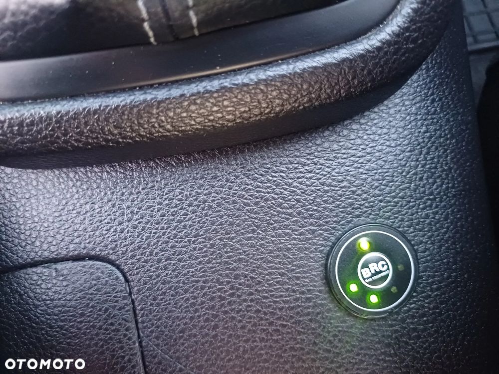 Kia Rio 1.2 Business Line - 28