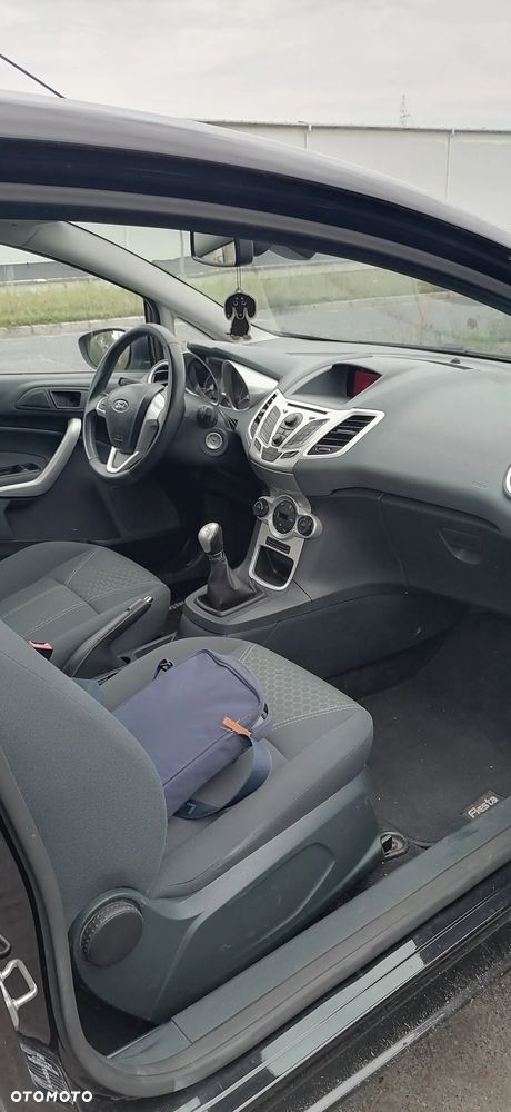 Ford Fiesta 1.25 Ambiente EU5 - 9