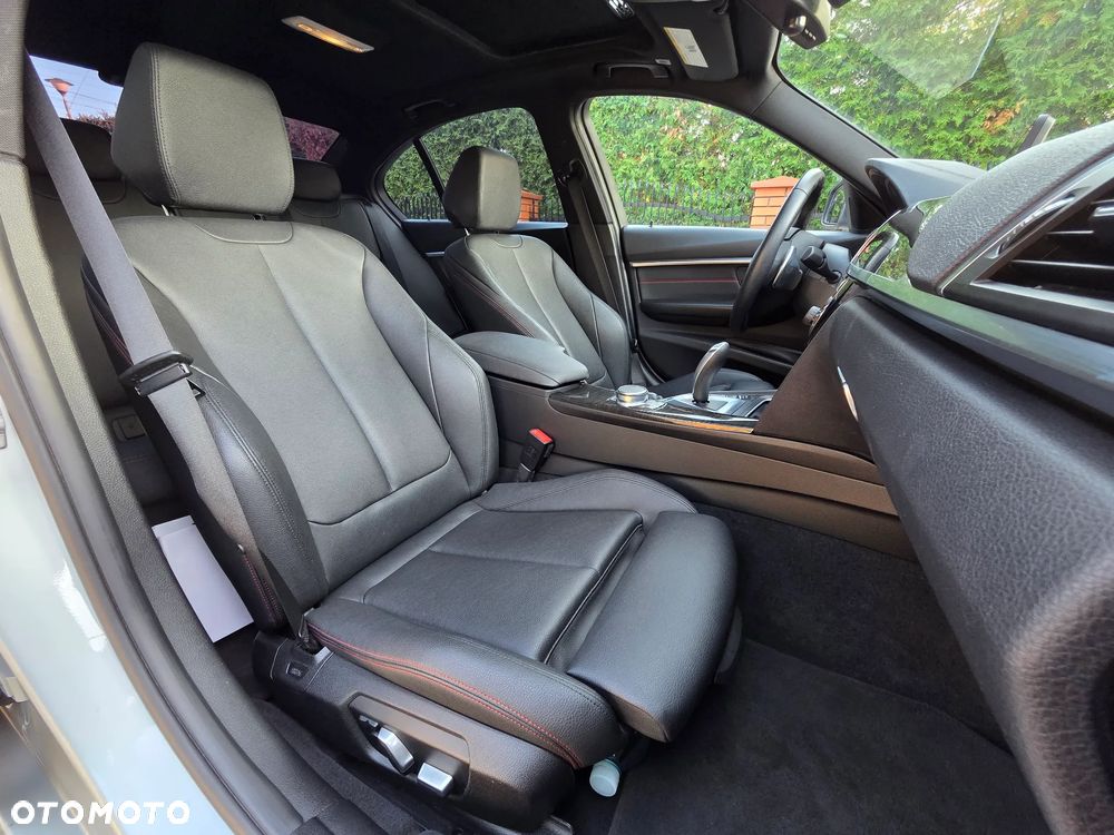 BMW Seria 3 330e iPerformance Sport Line - 9