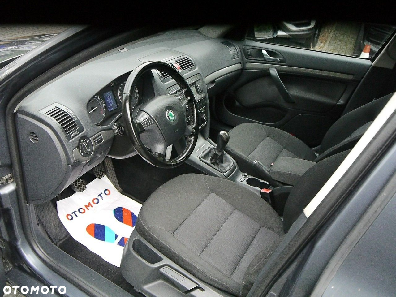 Skoda Octavia 1.6 - 24