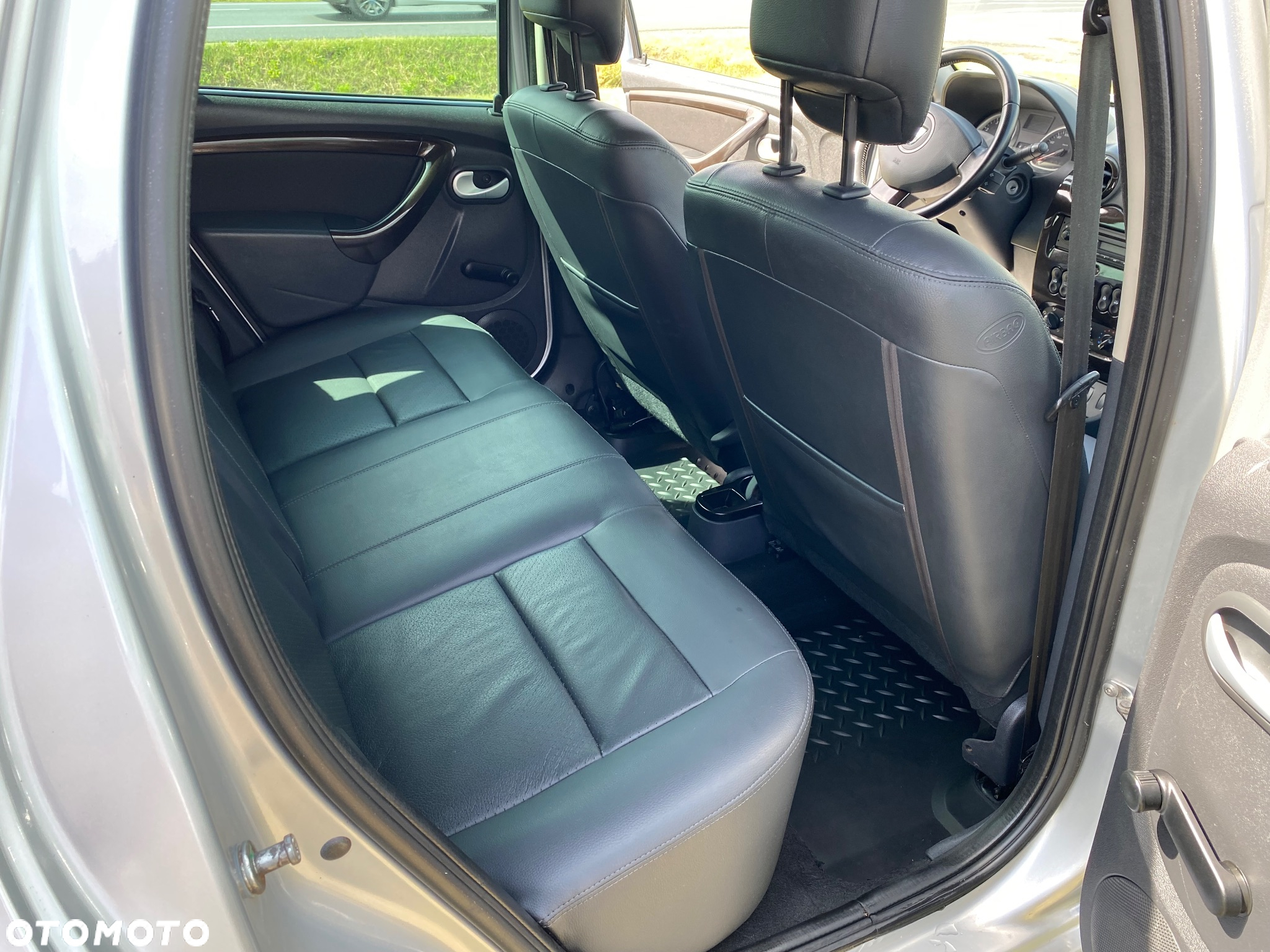 Dacia Duster 1.6 - 10