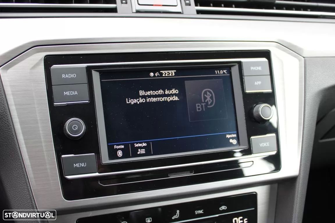 VW Passat 2.0 TDI Elegance - 12