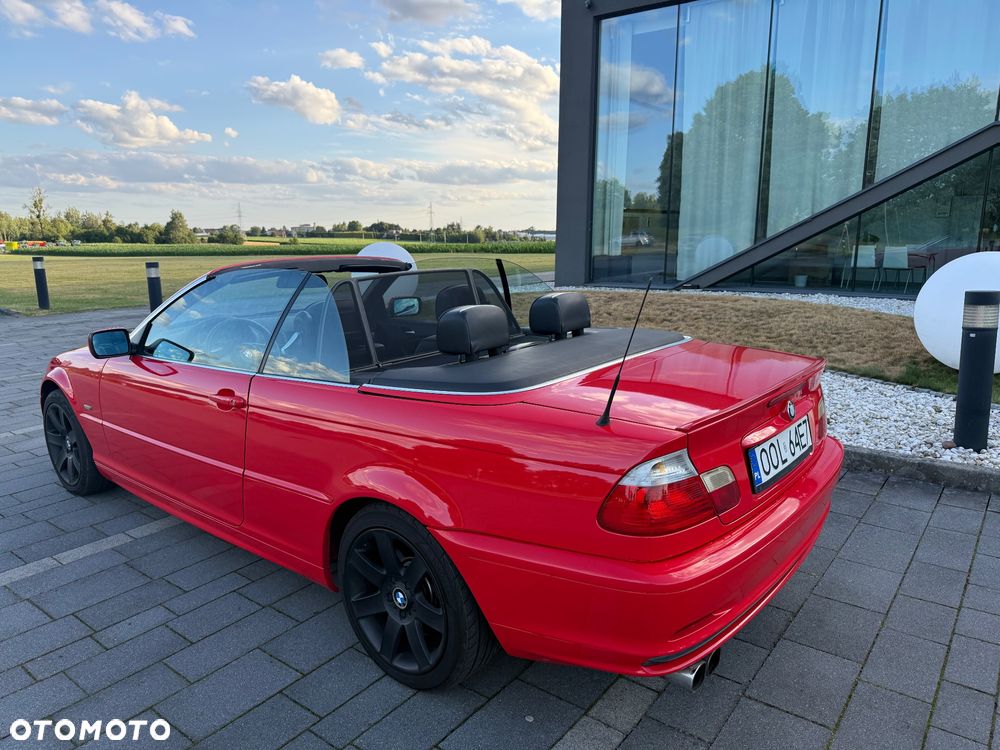 BMW Seria 3 323i - 4