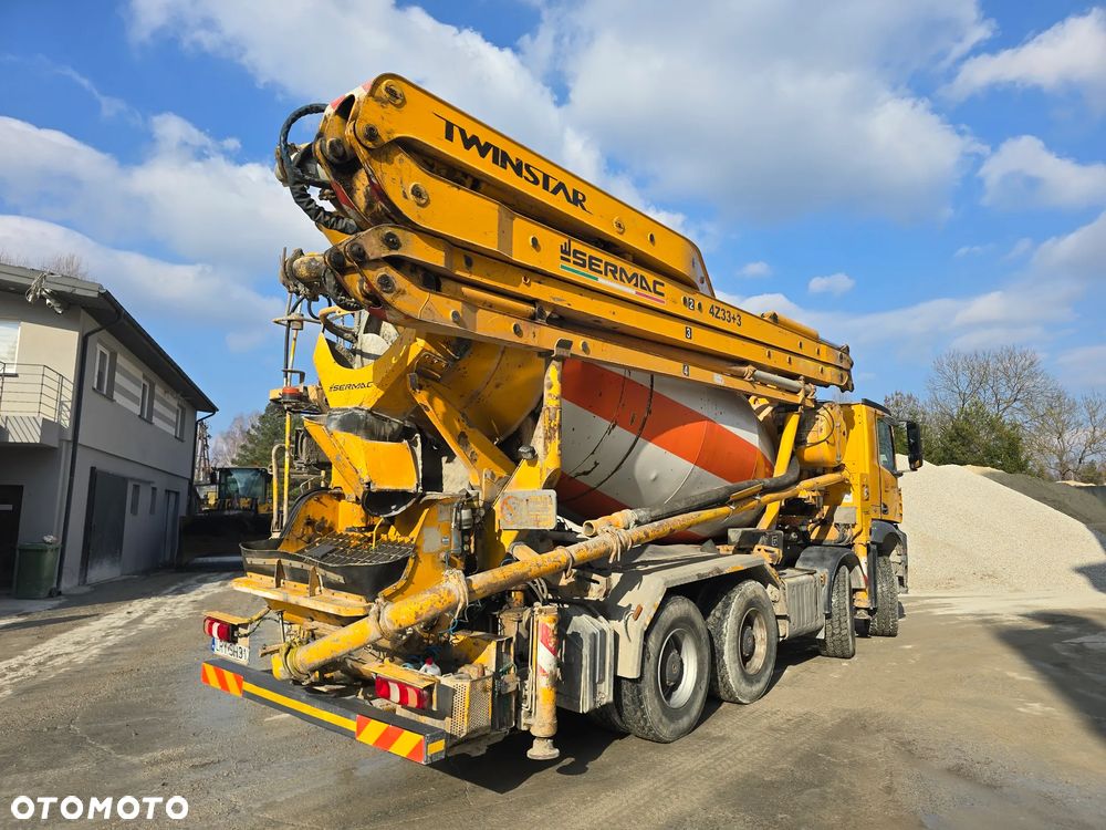 Mercedes-Benz AROCS - 8