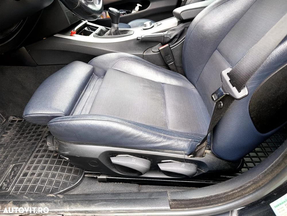 BMW Seria 3 320d DPF Touring Edition Fleet - 14