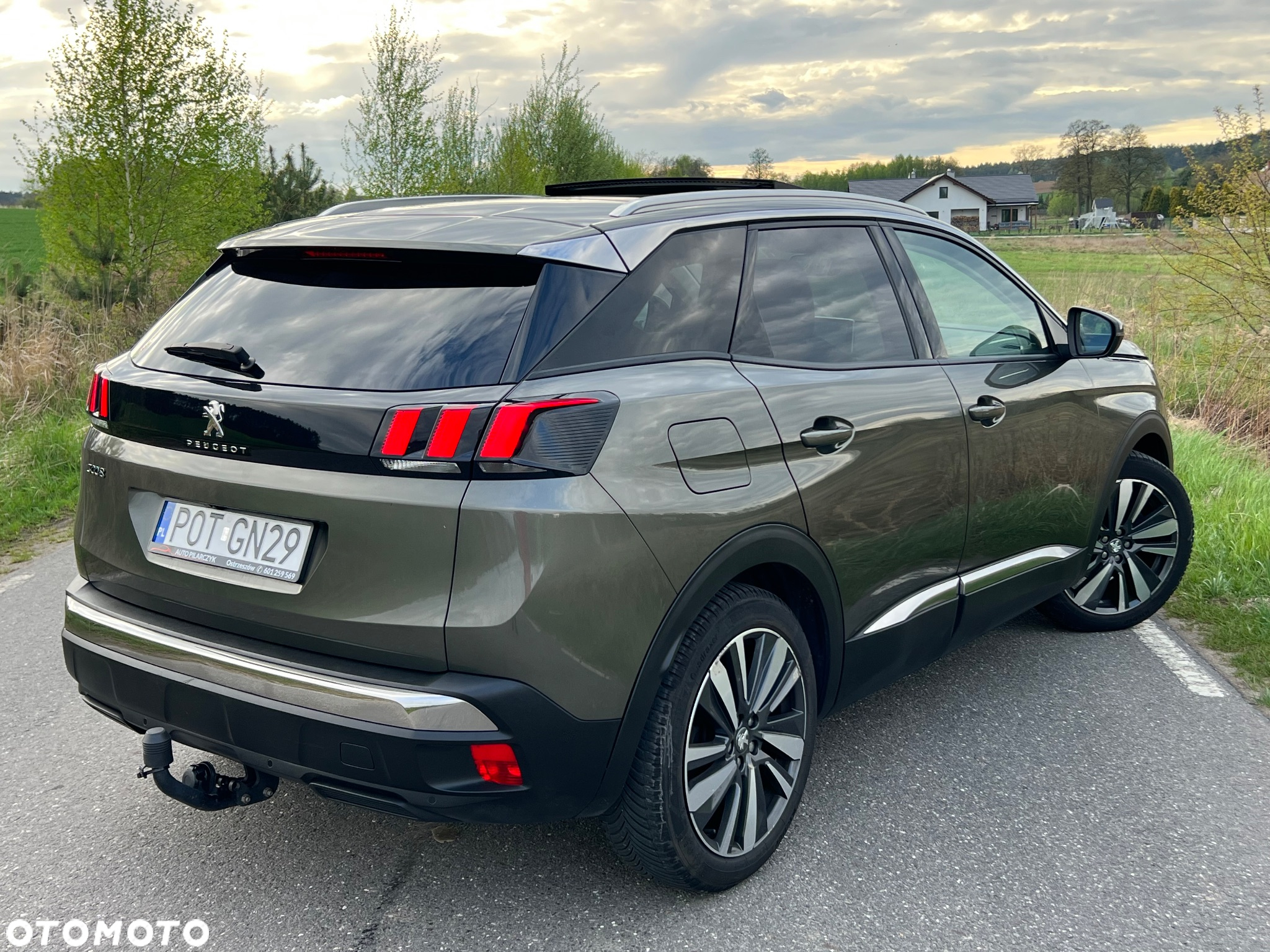 Peugeot 3008 BlueHDi 130 Stop & Start Allure Business-Paket - 3