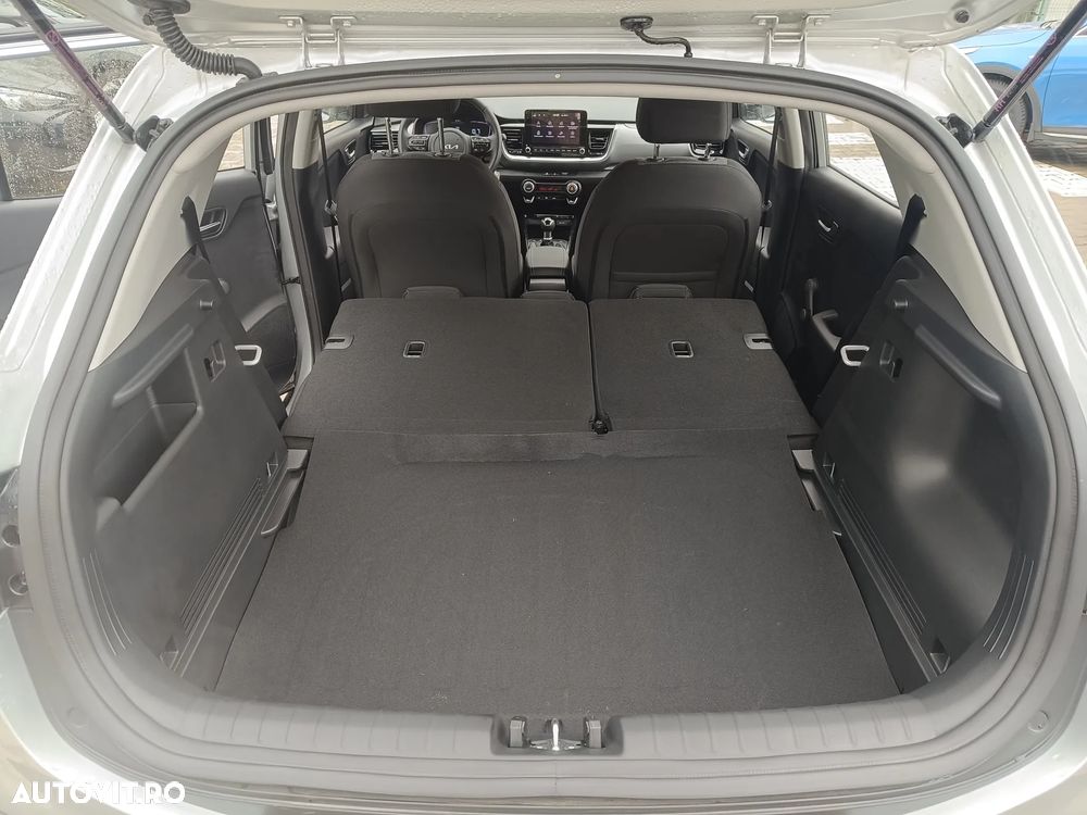 Kia Stonic 1.2 MPI 5MT Urban - 21