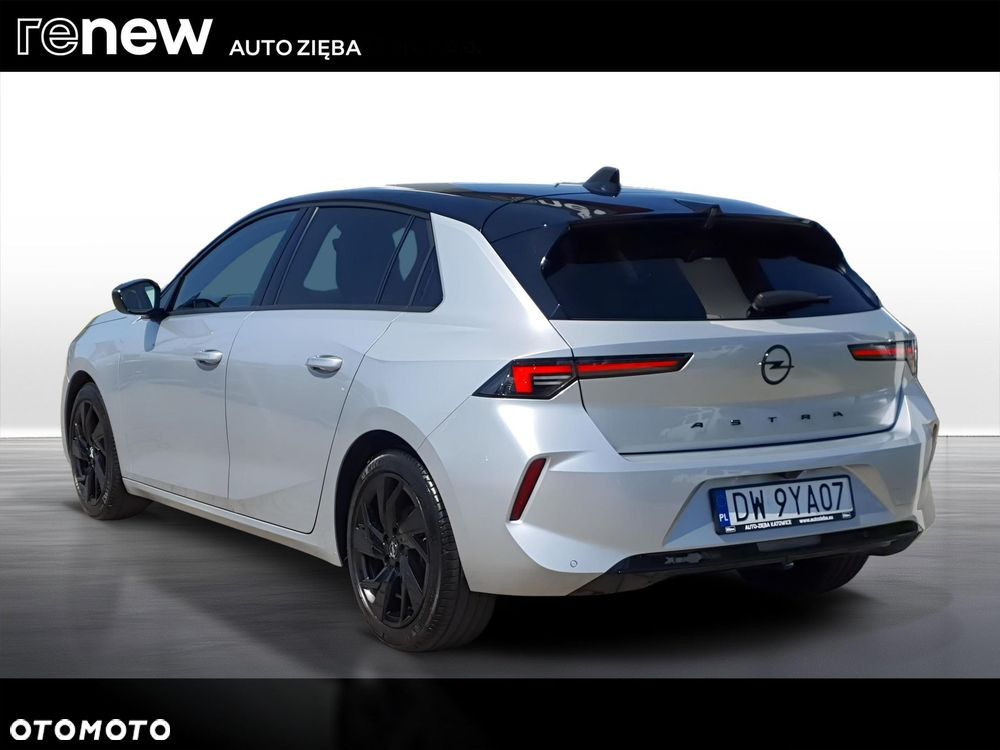 Opel Astra 1.2 T GS S&S - 4
