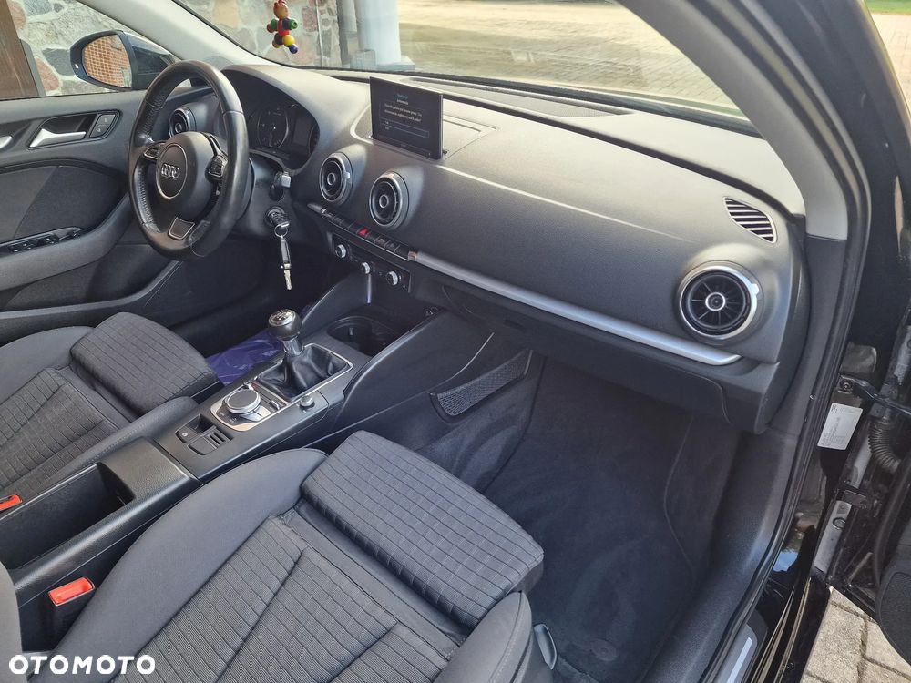 Audi A3 Sportback 2.0 TDI Attraction - 21