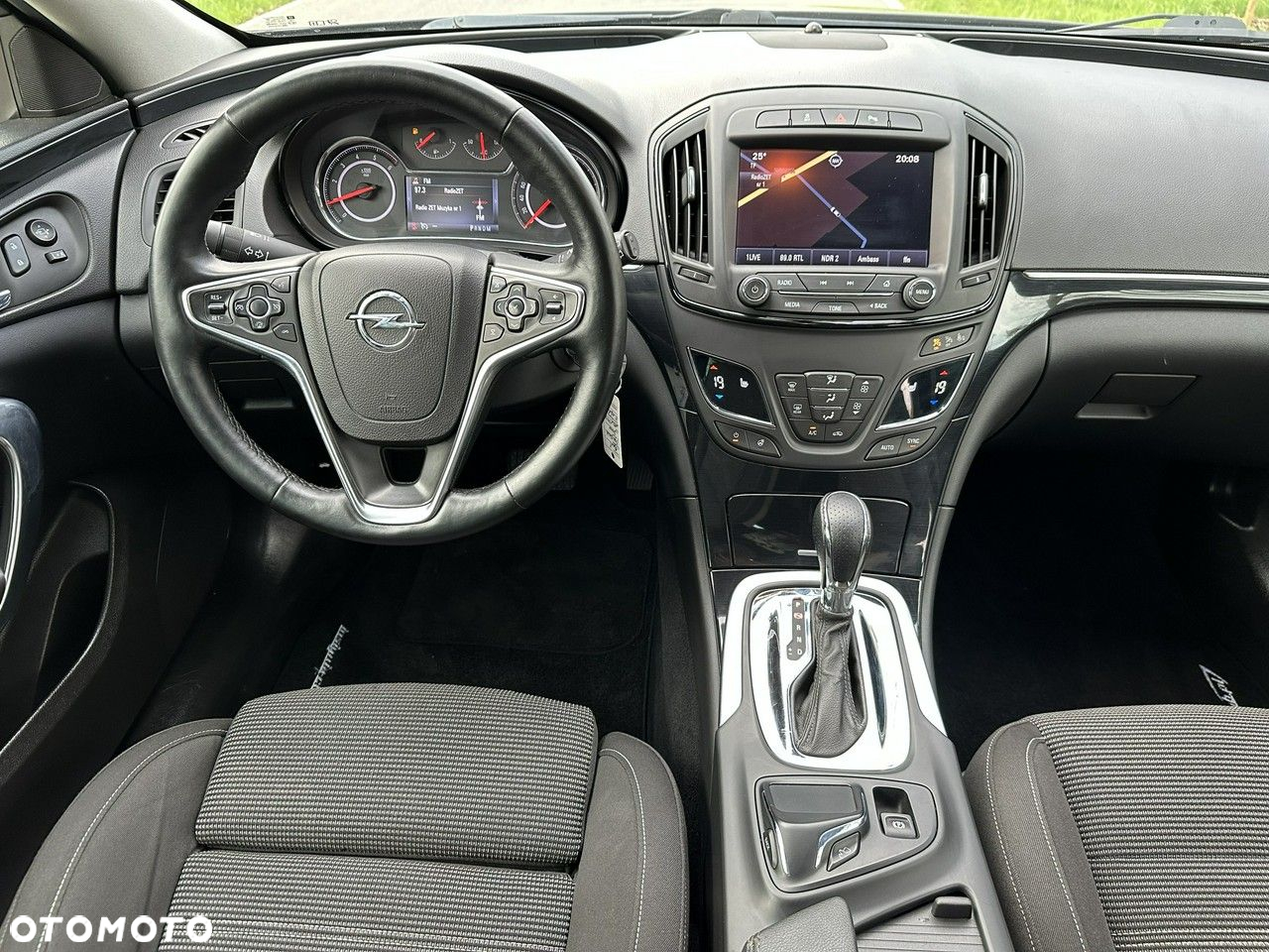 Opel Insignia - 30