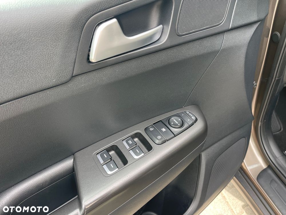 Kia Sportage 1.6 GDI 2WD SPIRIT - 17