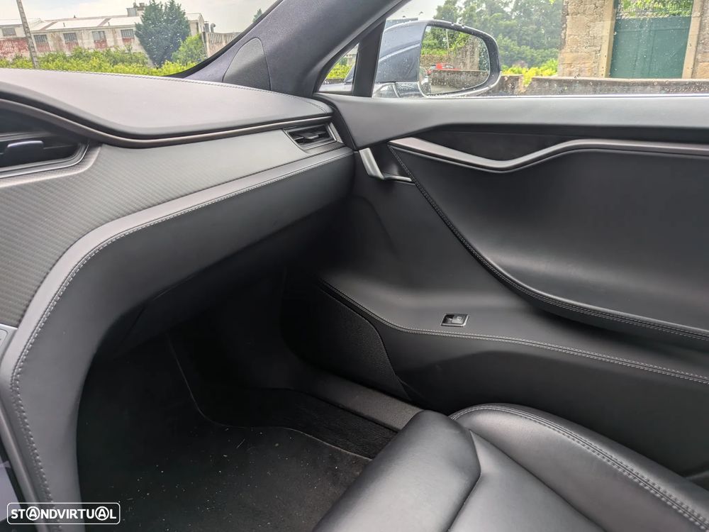 Tesla Model S Long Range - 5