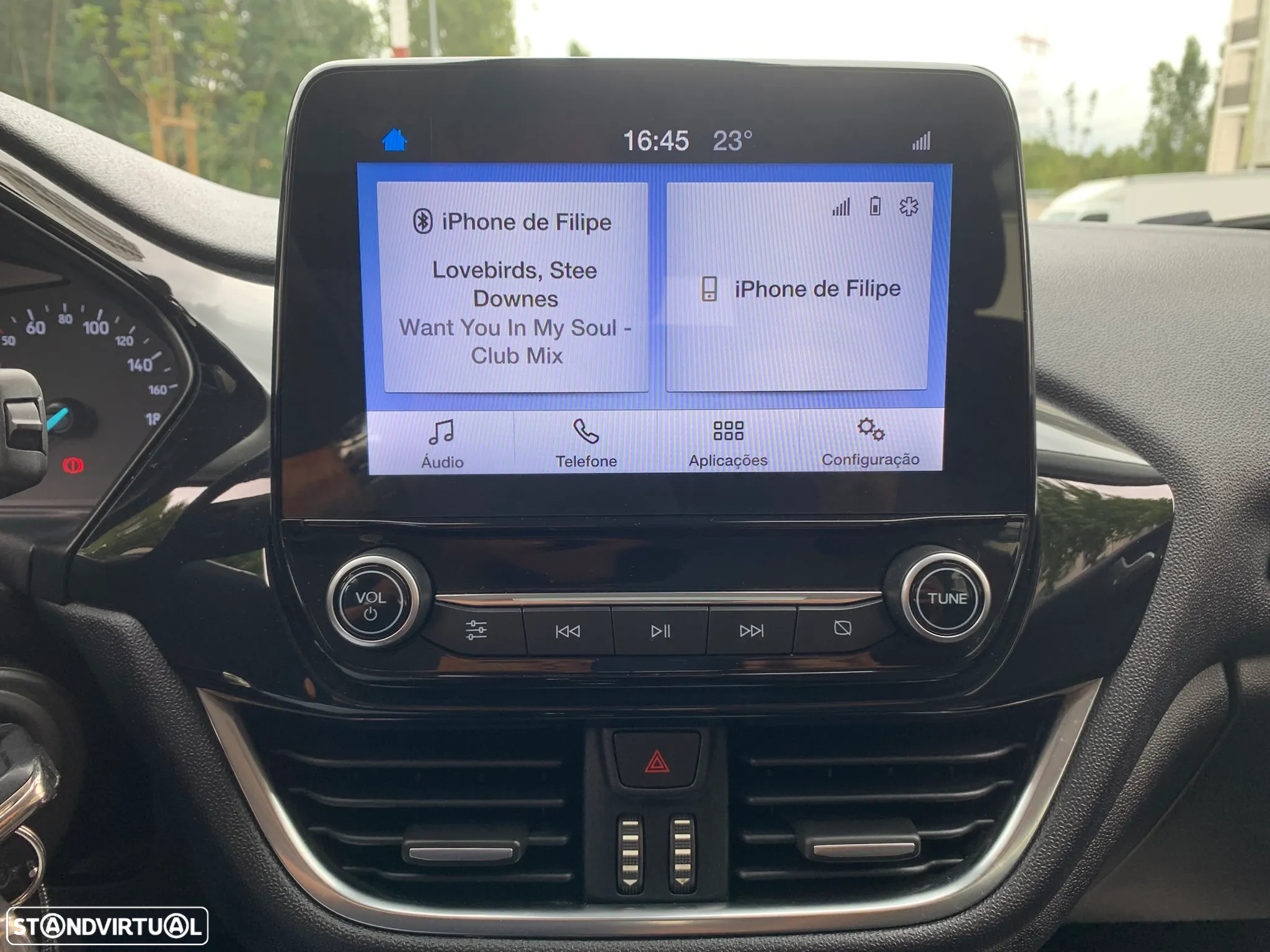 Ford Fiesta 1.0 EcoBoost Titanium - 10