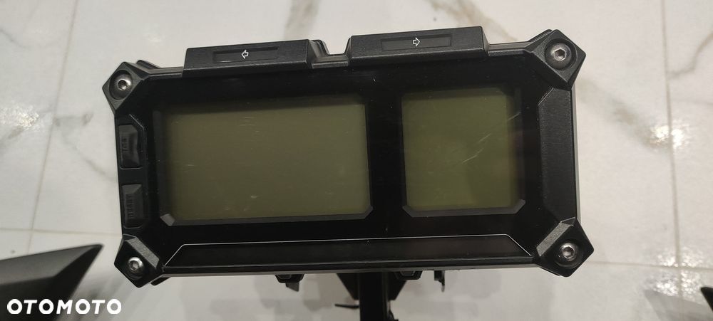 YAMAHA TRACER 09 MT09 Licznik zegary Owiewka boczek - 2