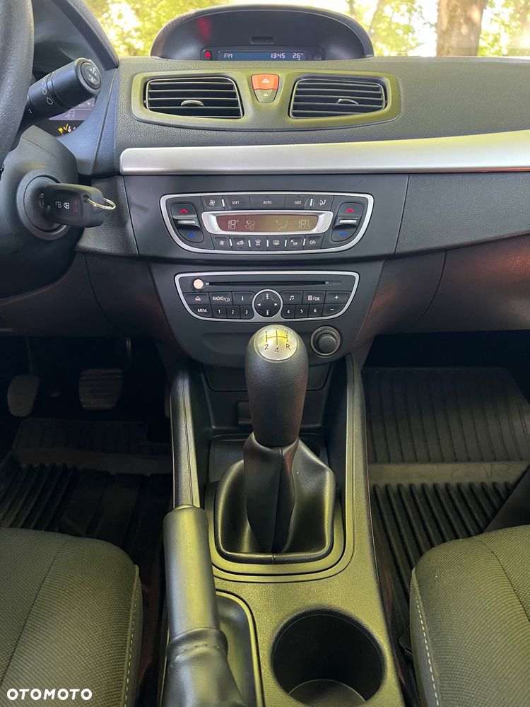 Renault Fluence 1.6 16V Expression - 21