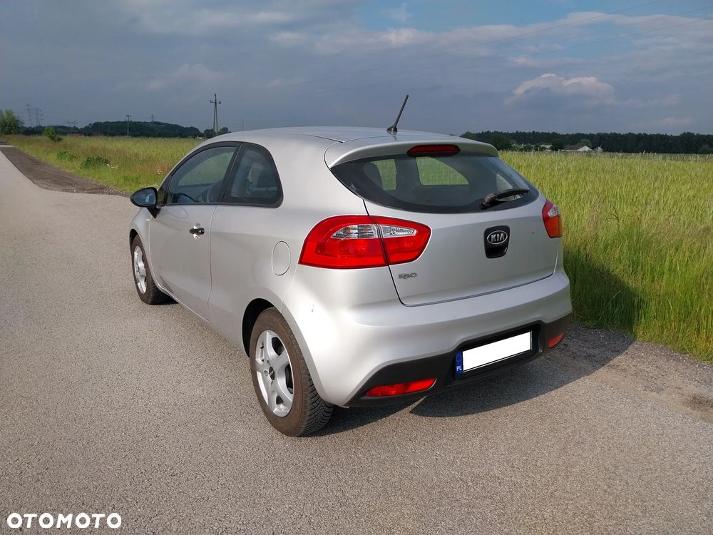 Kia Rio - 3