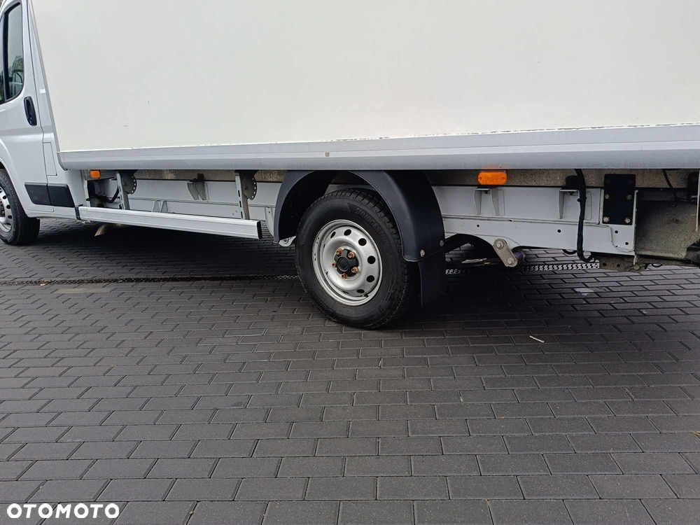 Fiat Ducato Kontener 8 EP Winda 2.3 Iveco 118 tys KM - 23
