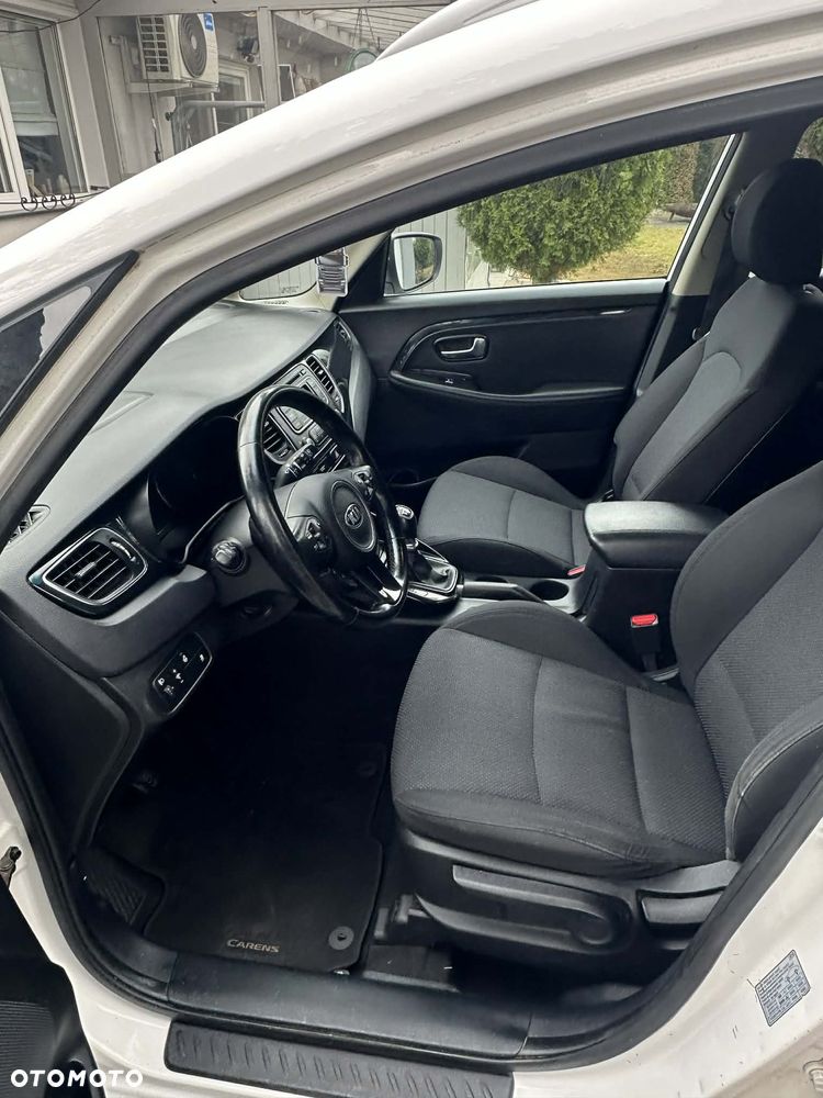 Kia Carens 1.7 CRDi 115 Dream Team Edition - 14